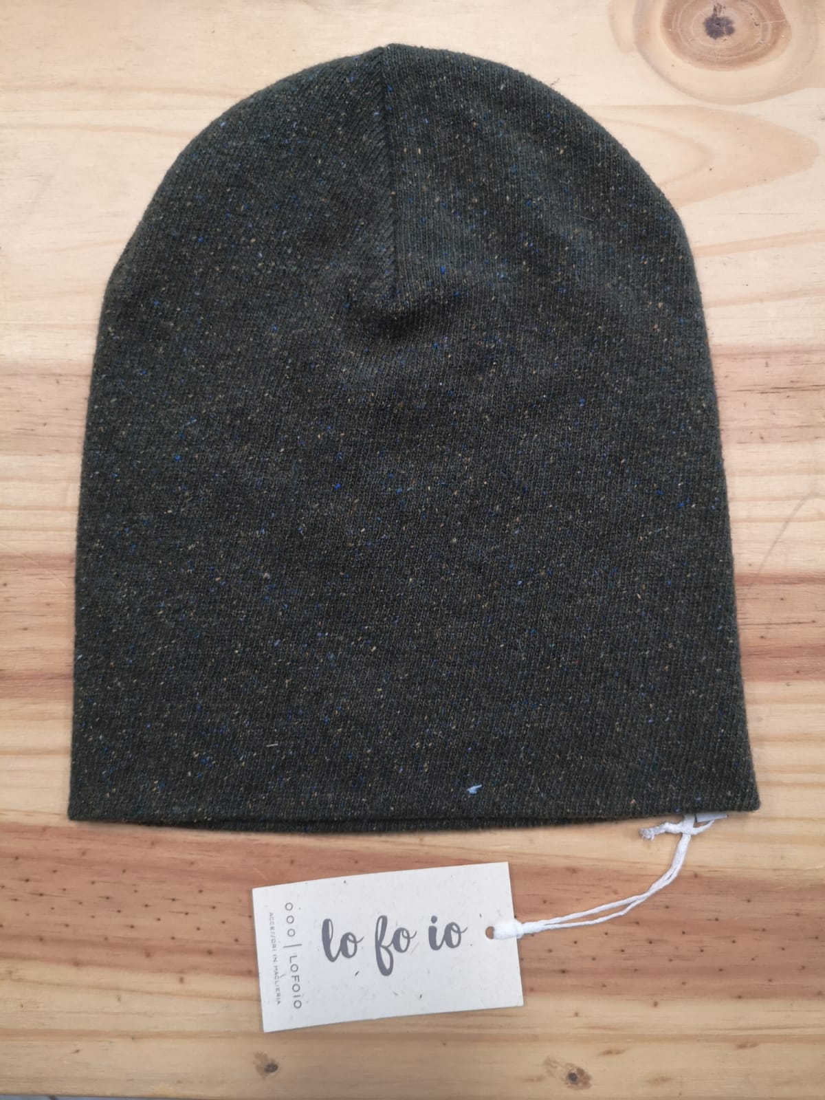 Cappello in lana rigenerata