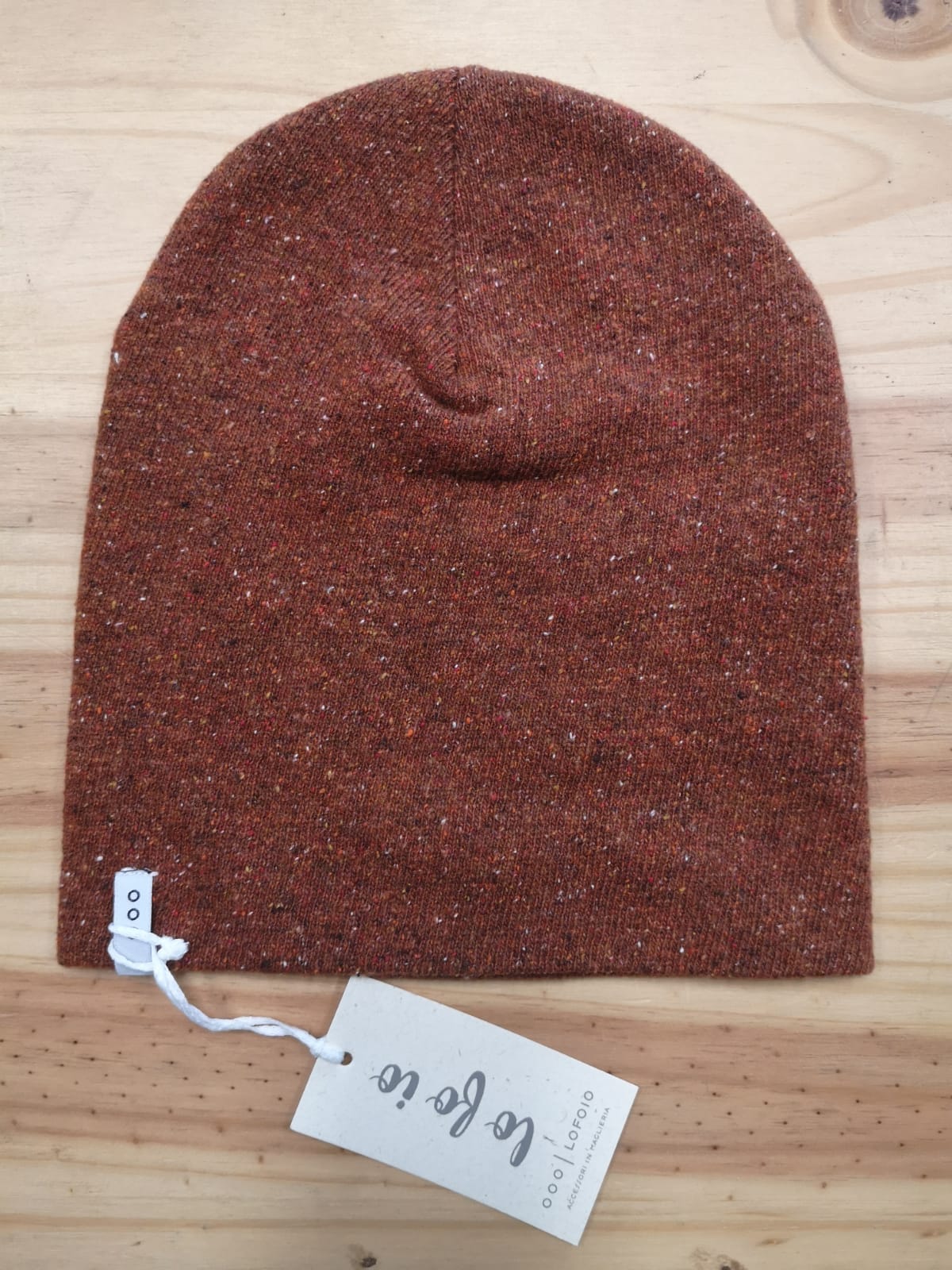 Cappello in lana rigenerata