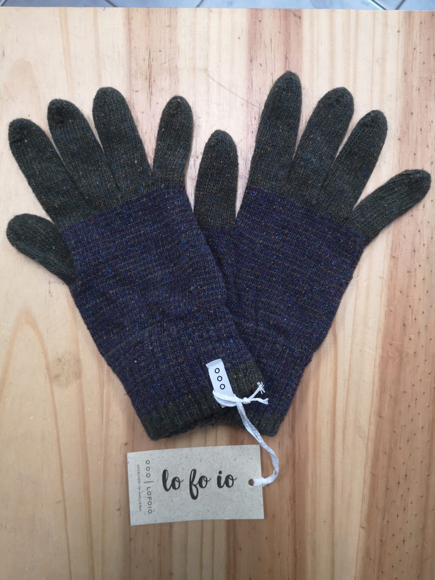 Guanti in lana rigenerata
